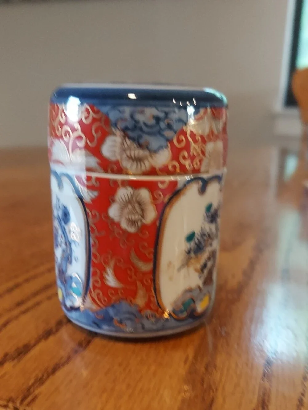 Vintage Japanese Imperial IMARI Jar With Lid